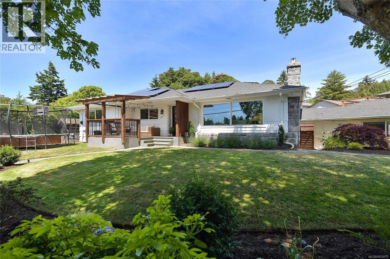 3877 Cedar Hill Cross Rd