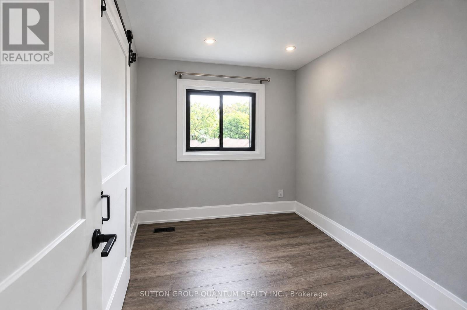 1237 Sycamore Drive, Burlington, Ontario  L7M 1G8 - Photo 24 - W14120408
