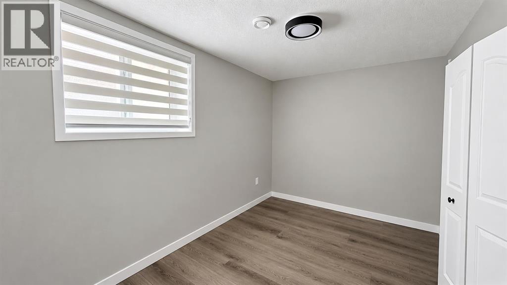 197 Baysprings Gardens Sw, Airdrie, Alberta  T4B 5C5 - Photo 37 - A2354244