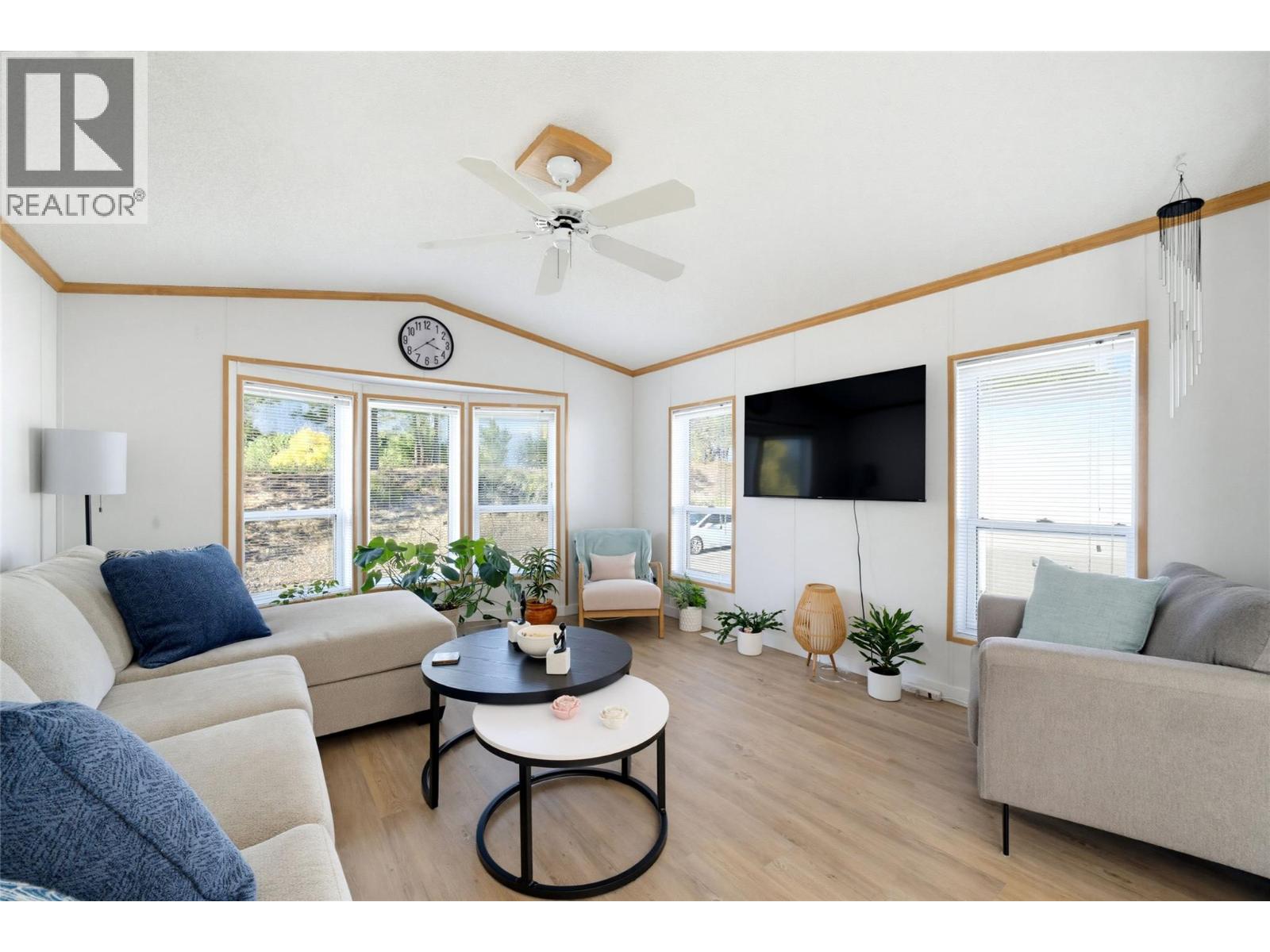 1250 Hillside Avenue Unit# 7, Chase, British Columbia  V0E 1M0 - Photo 3 - 10402710