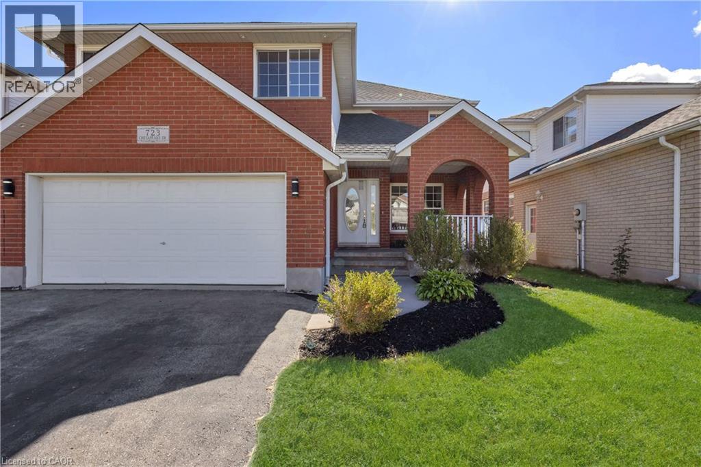 723 Chesapeake Drive, Waterloo, Ontario  N2K 4G4 - Photo 2 - 40870601