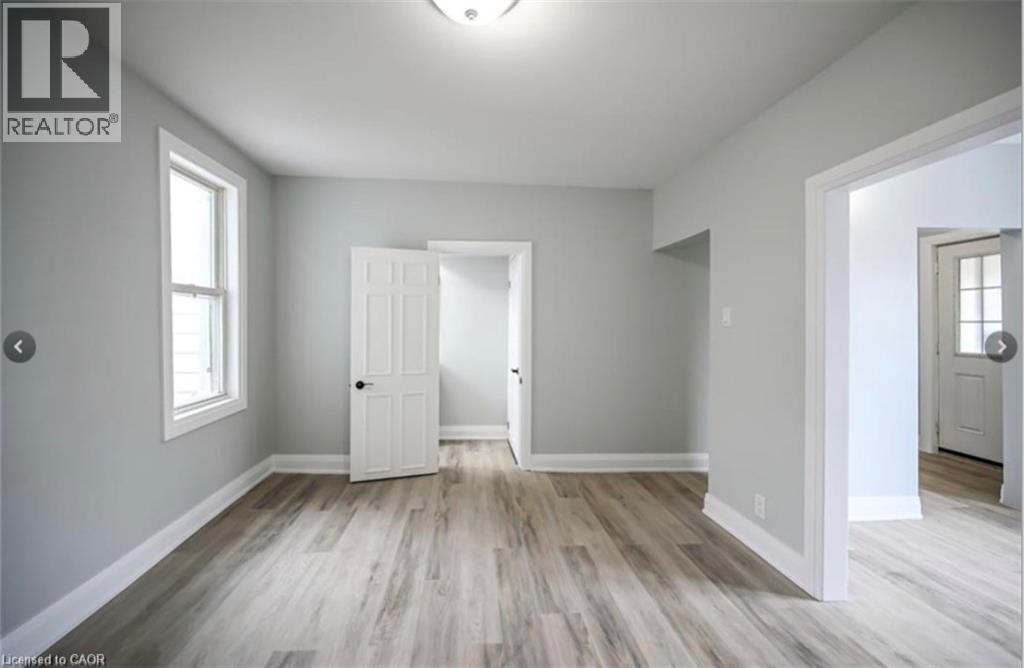1024 Cannon Street E, Hamilton, Ontario  L8L 2H6 - Photo 6 - 40871122
