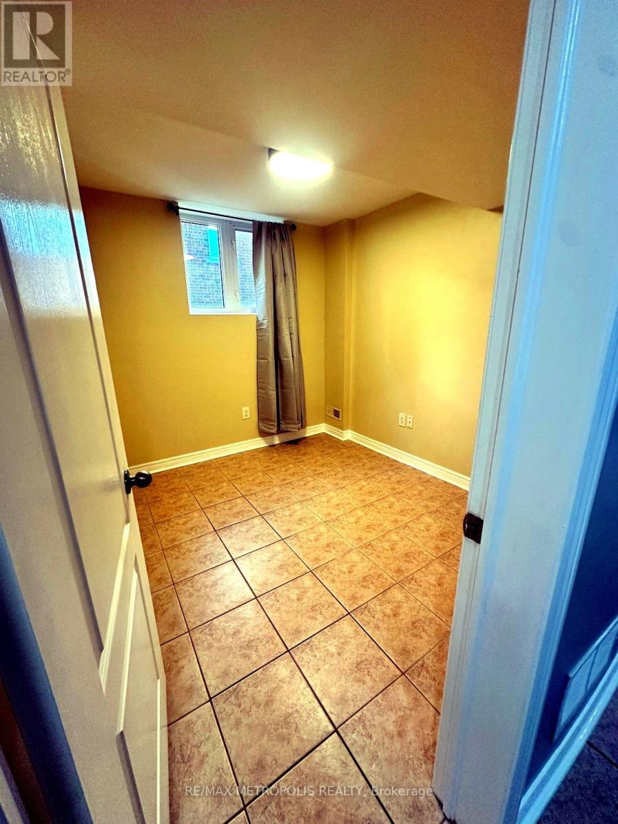 Bsmt - 1128 A Glen Eden Court, Pickering, Ontario  L1V 6N8 - Photo 17 - E14113264