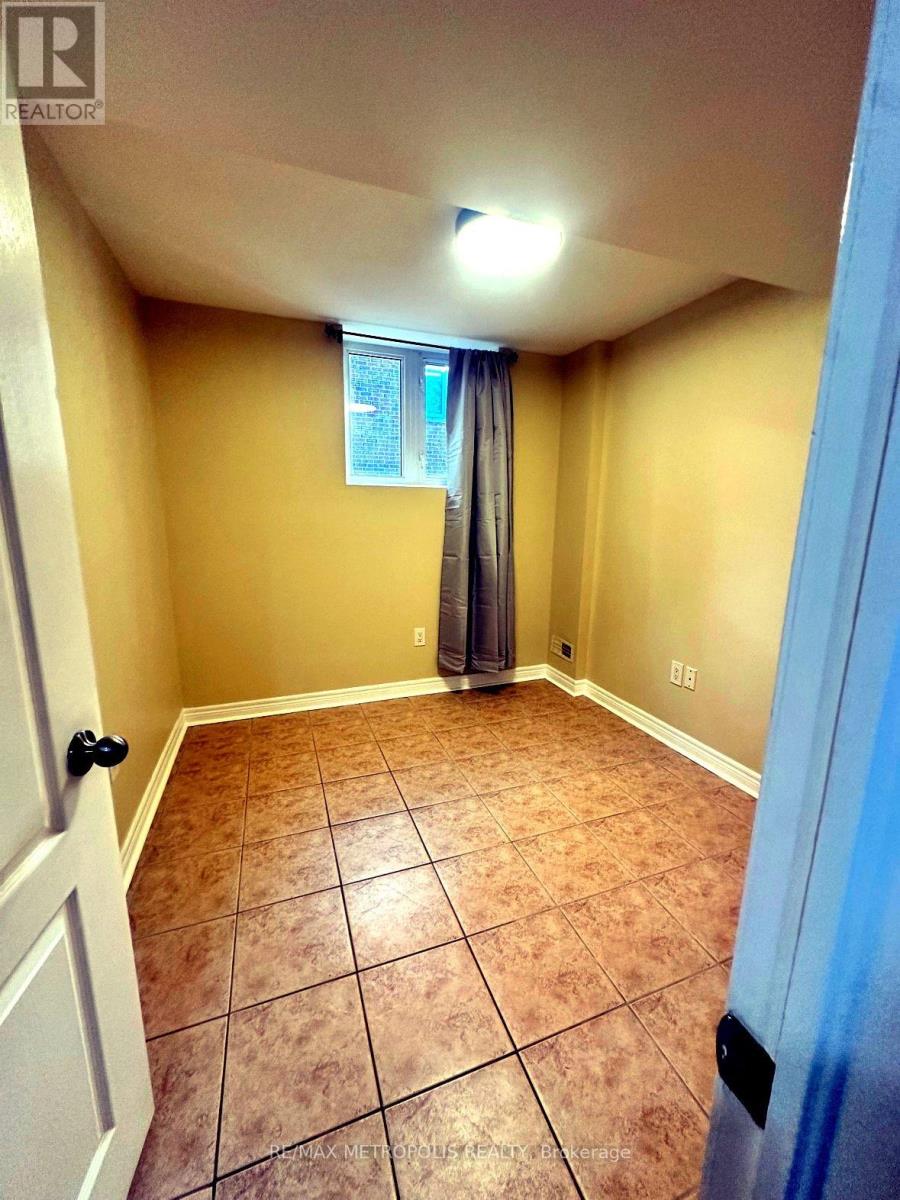 Bsmt - 1128 A Glen Eden Court, Pickering, Ontario  L1V 6N8 - Photo 18 - E14113264
