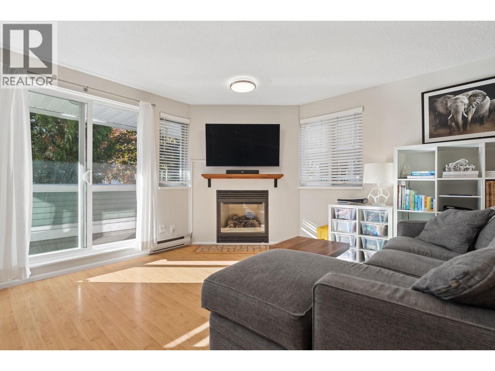 13 1949 W 8th Avenue, Vancouver, British Columbia  V6J 1W2 - Photo 2 - R3178949