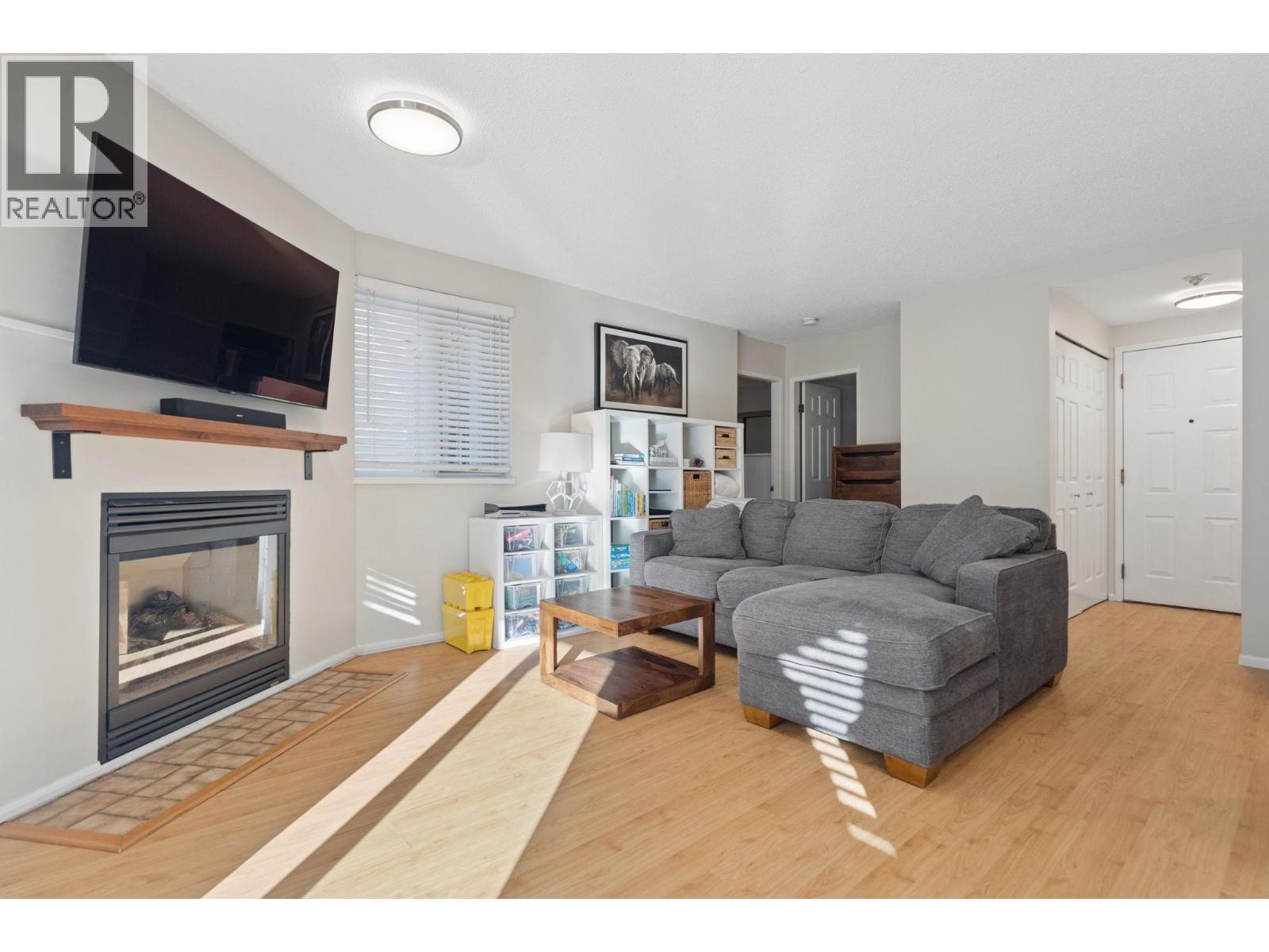 13 1949 W 8th Avenue, Vancouver, British Columbia  V6J 1W2 - Photo 3 - R3178949