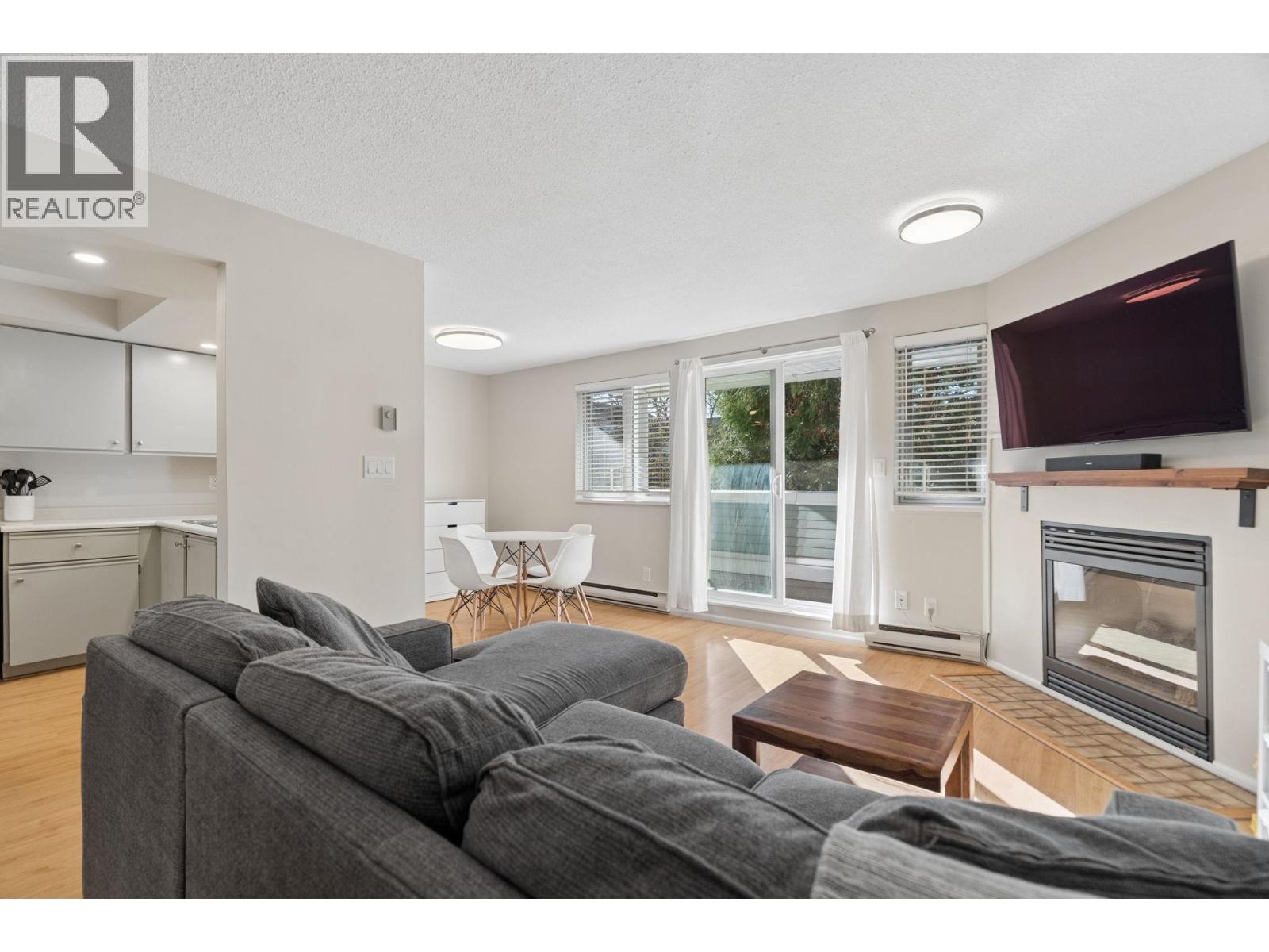 13 1949 W 8th Avenue, Vancouver, British Columbia  V6J 1W2 - Photo 4 - R3178949