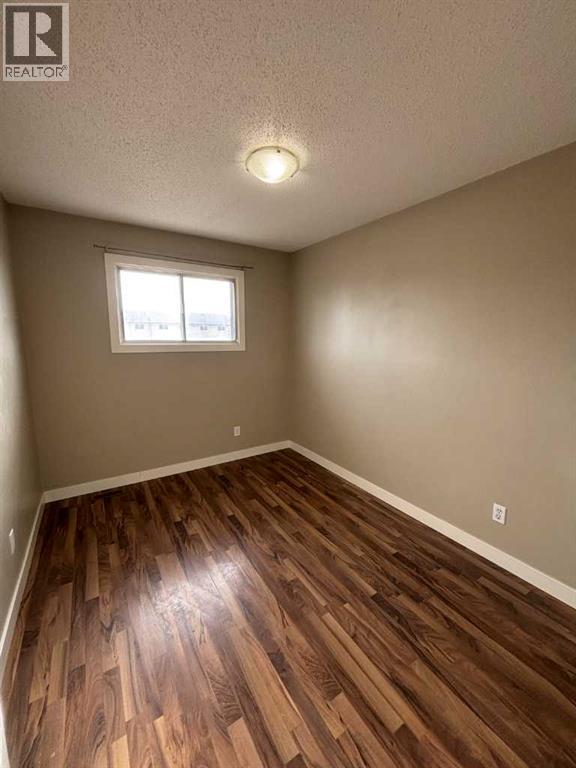 244 Mt Alderson Crescent W