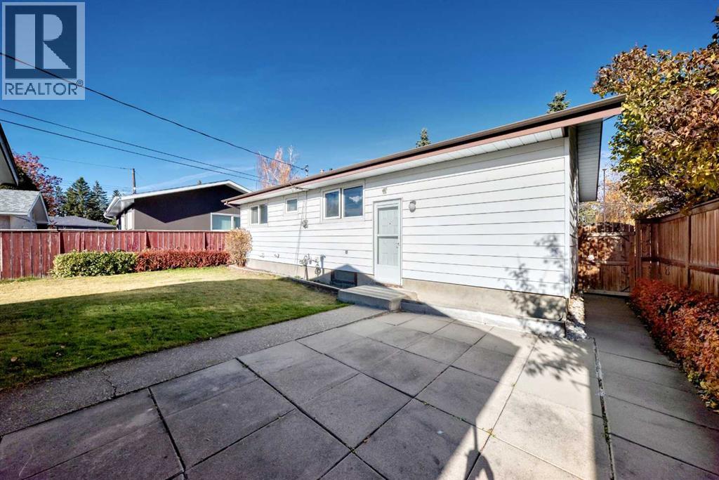 127 Marwood Circle NE