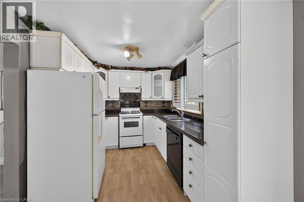 747 Rennie Street, Hamilton, Ontario  L8H 3R4 - Photo 19 - 40874518