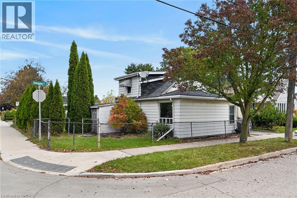747 Rennie Street, Hamilton, Ontario  L8H 3R4 - Photo 3 - 40874518
