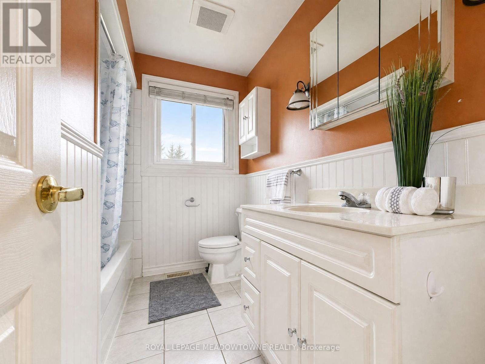 Upper - 158 Coronation Drive, Toronto, Ontario  M1E 2H5 - Photo 13 - E14122246