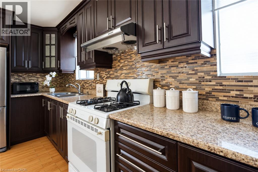 44 Bruce Beer Drive, Brampton, Ontario  L6V 2W7 - Photo 13 - 40874515