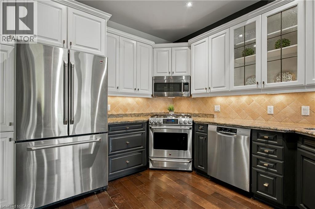 80 Fairwood Place W, Burlington, Ontario  L7T 4B6 - Photo 14 - 40874152