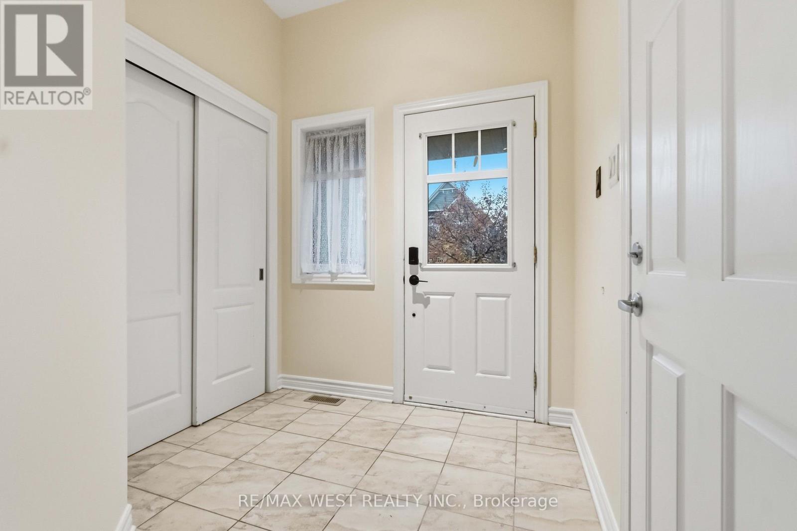 140 Lerta Way, Ottawa, Ontario  K4A 0W5 - Photo 4 - X14122274