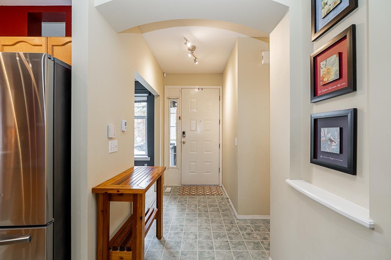 6689 185th Street, Surrey, British Columbia  V3S 9B2 - Photo 4 - R3178933