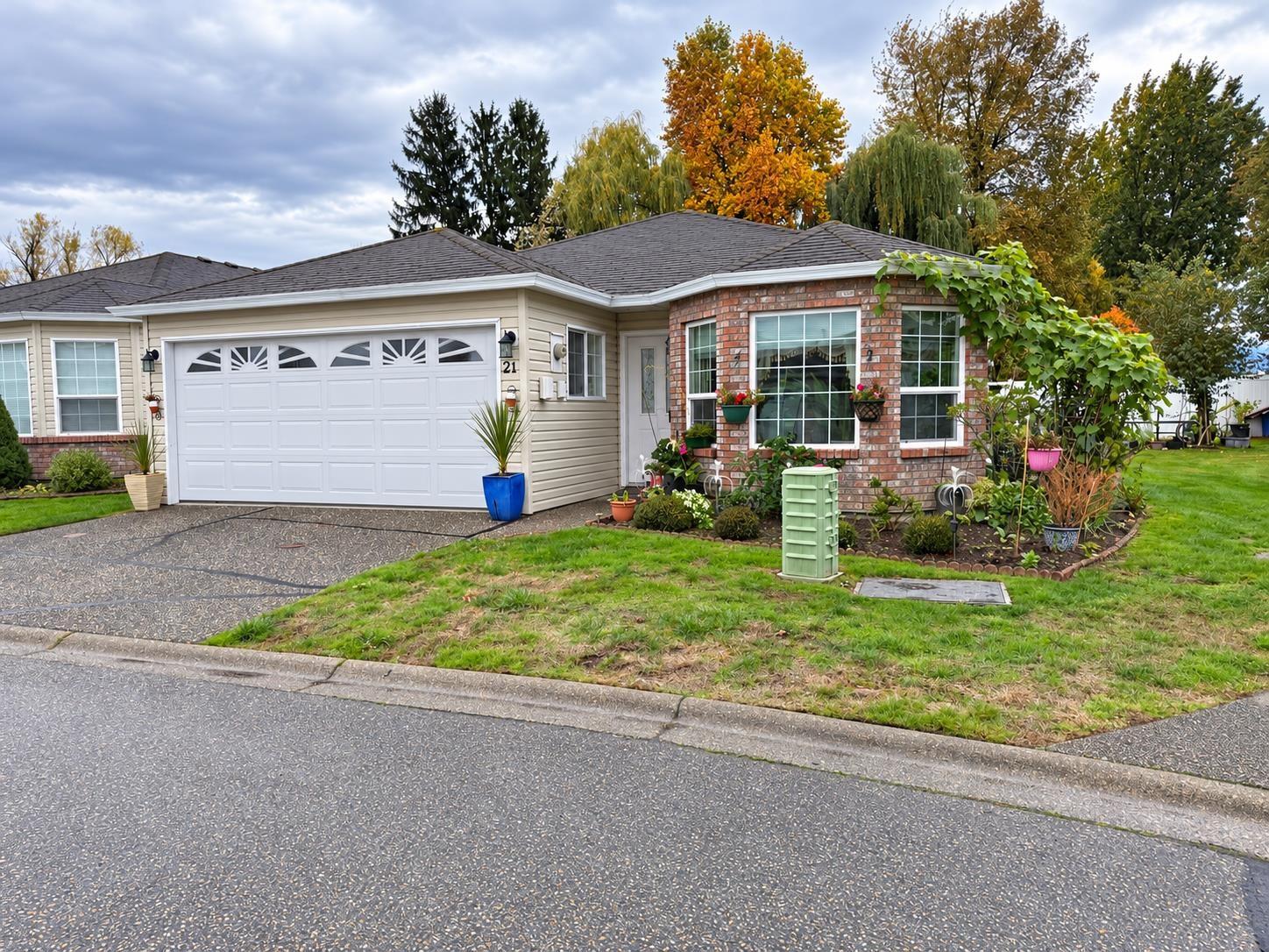 21 8500 YOUNG ROAD|Chilliwack Proper South