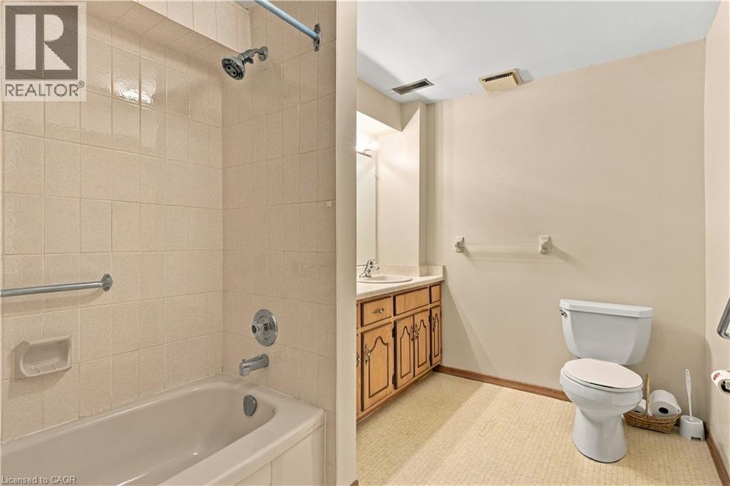 30 Carlyle Place, Kitchener, Ontario  N2P 1R6 - Photo 37 - 40873846