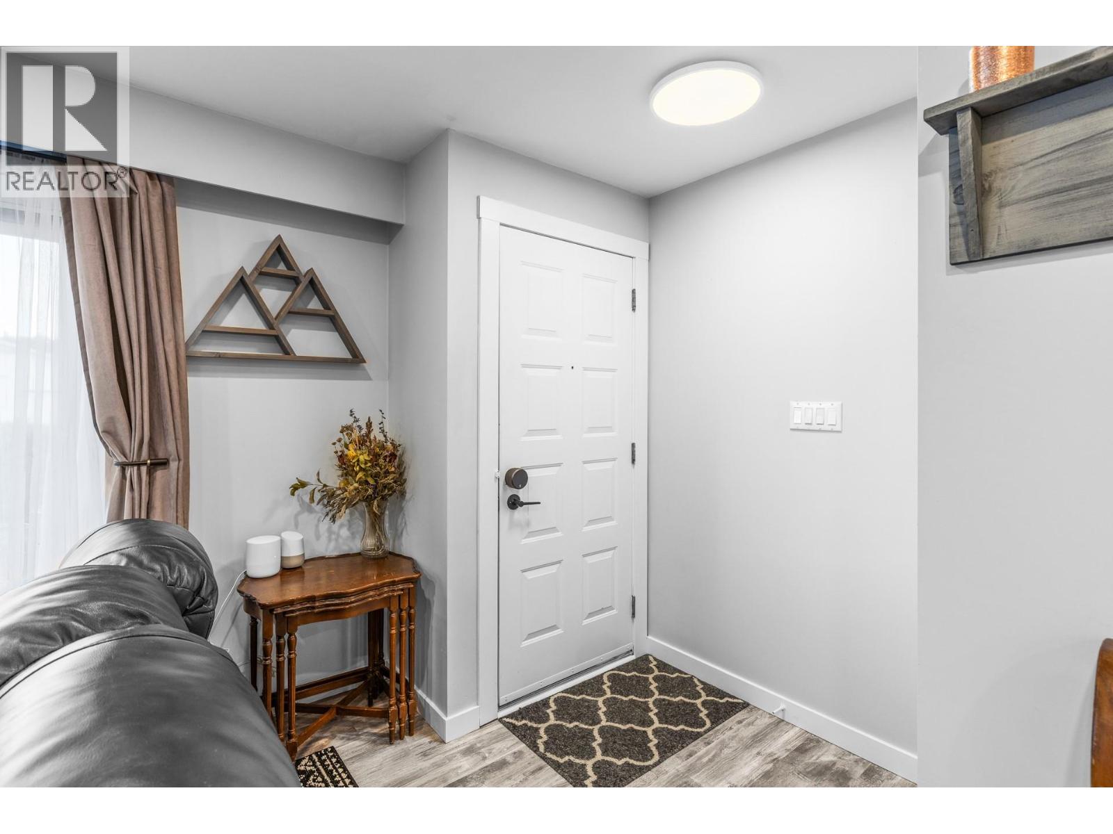 8704 Jubilee Drive, Osoyoos, British Columbia  V0H 1V0 - Photo 7 - 10404349