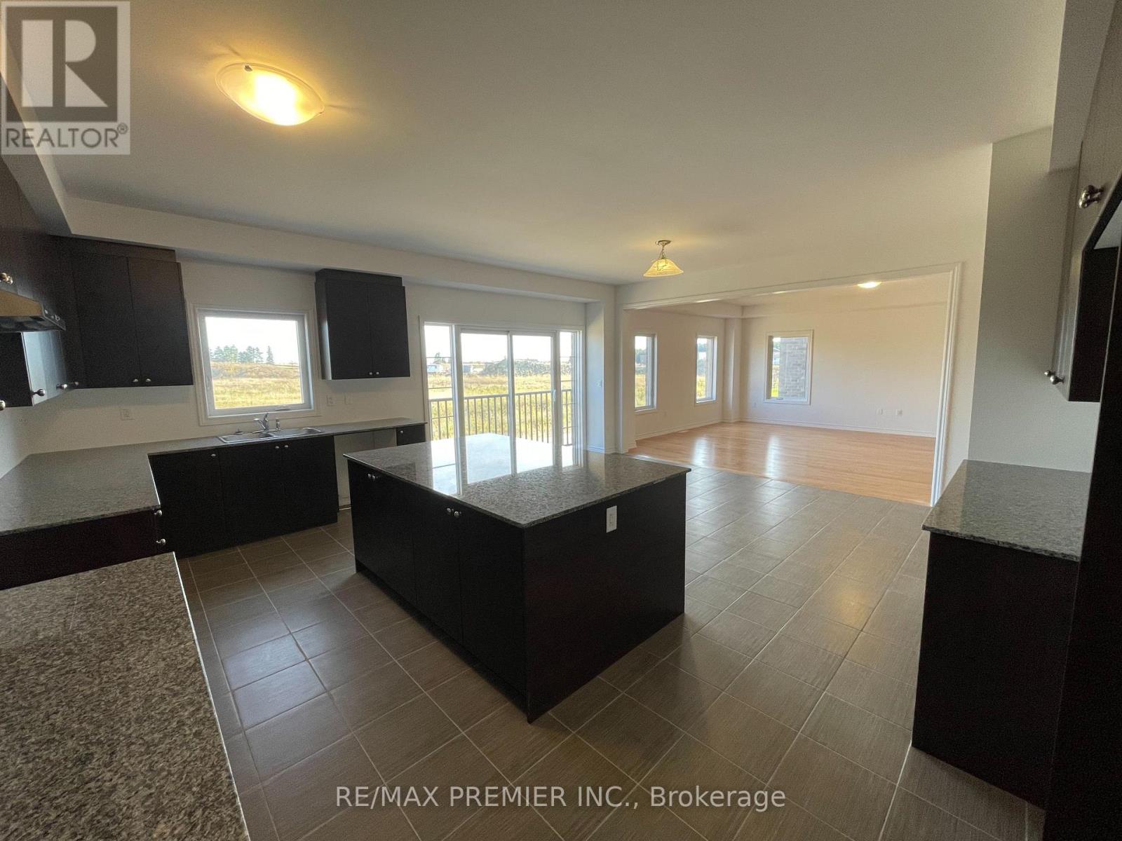 432 Van Dusen Avenue, Southgate, Ontario  N0C 1B0 - Photo 4 - X14121124