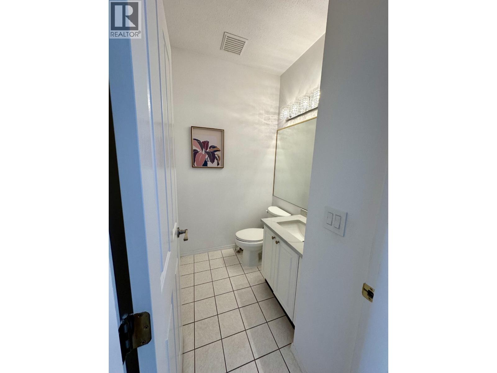 35 5840 DOVER CRESCENT