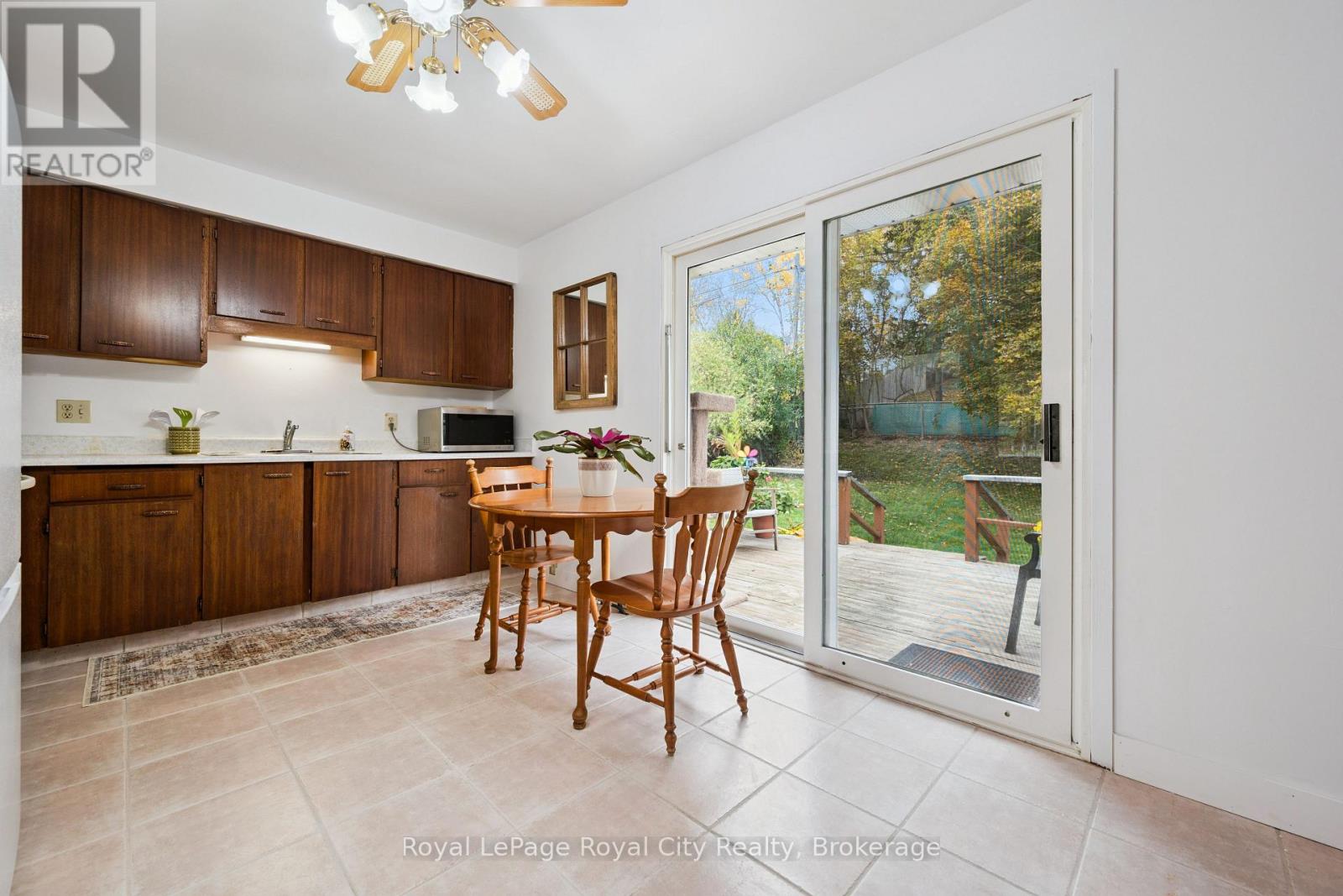 37 Kenwood Crescent, Guelph, Ontario  N1H 6E4 - Photo 2 - X14122474