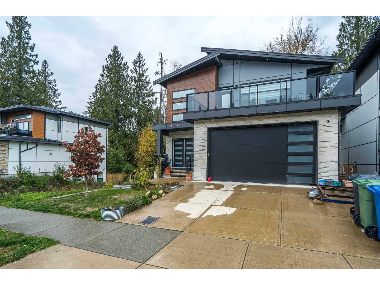 36725 Carl Creek Crescent, Abbotsford, British Columbia  V3G 0H4 - Photo 3 - R3176858