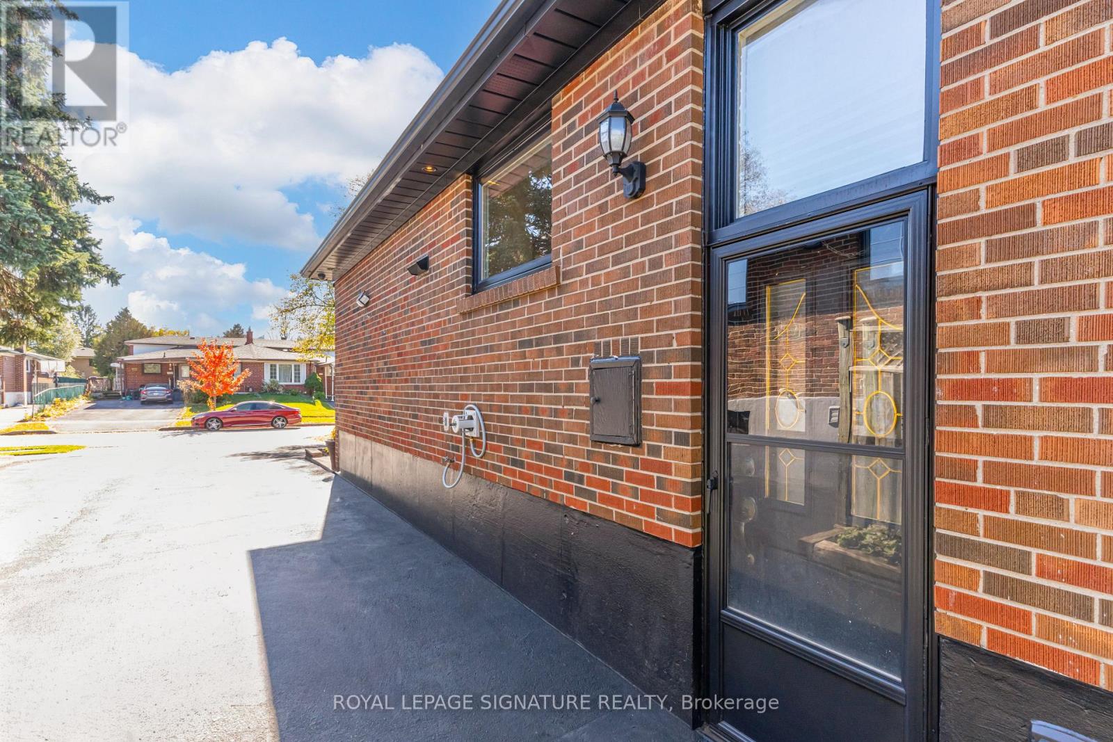 22 Painswick Crescent, Toronto, Ontario  M2J 3M6 - Photo 30 - C14122450
