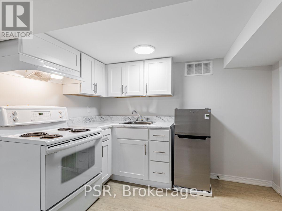 Bsmt - 41 Fairholme Avenue, Toronto, Ontario  M6B 2W7 - Photo 11 - C14122482