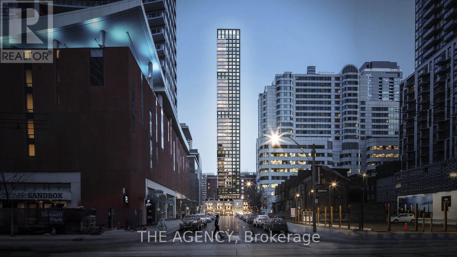 PH05 - 327 KING STREET W, Toronto, Ontario