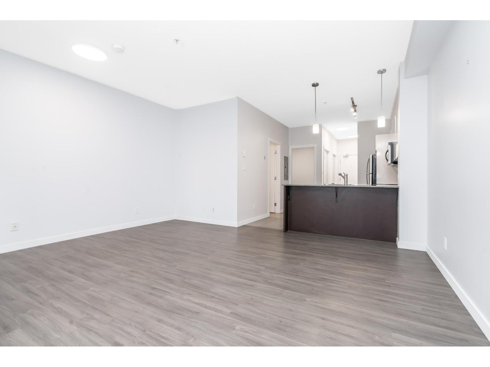 208 13733 107A AVENUE