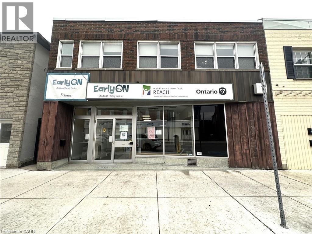 10 Colborne Street N, Simcoe, Ontario  N3Y 3T8 - Photo 2 - 40865995