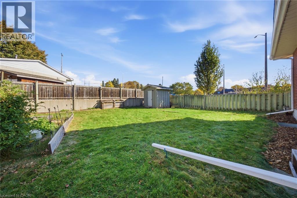 490 Speedvale Avenue E, Guelph, Ontario  N1E 1P3 - Photo 39 - 40873659