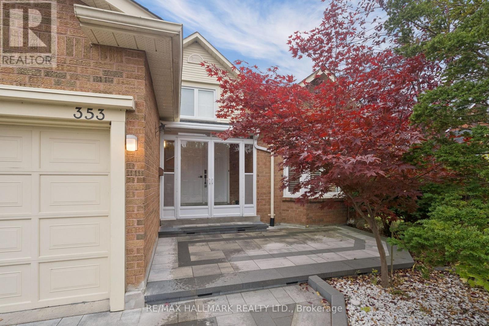 353 Rouge Hill Court, Pickering, Ontario  L1V 6L5 - Photo 2 - E14122390