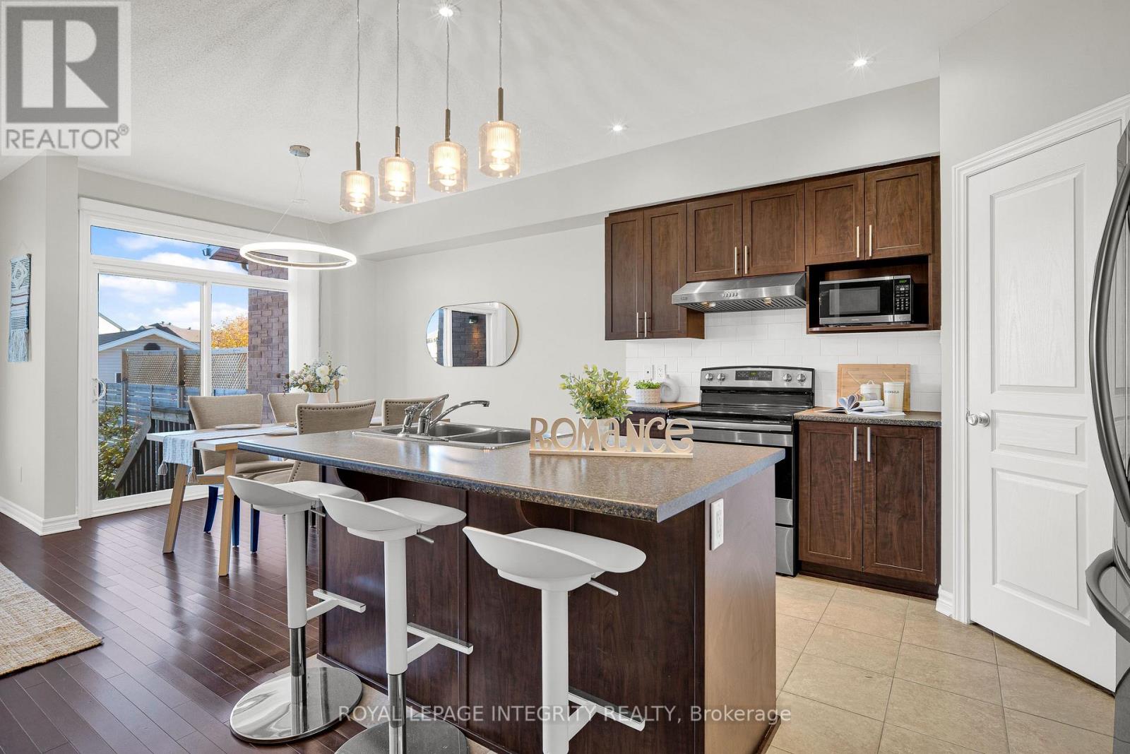 104 Watchhorn Grove, Ottawa, Ontario  K1V 2N2 - Photo 15 - X14122432