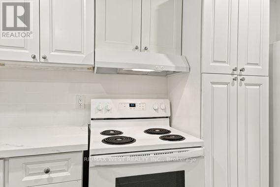 Main - 181 Cedric Avenue, Toronto, Ontario  M6C 3X7 - Photo 13 - C14114452