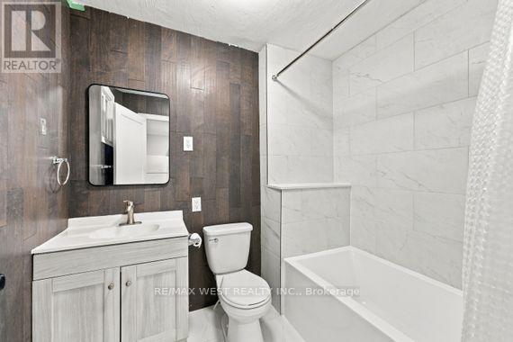 Main - 181 Cedric Avenue, Toronto, Ontario  M6C 3X7 - Photo 15 - C14114452