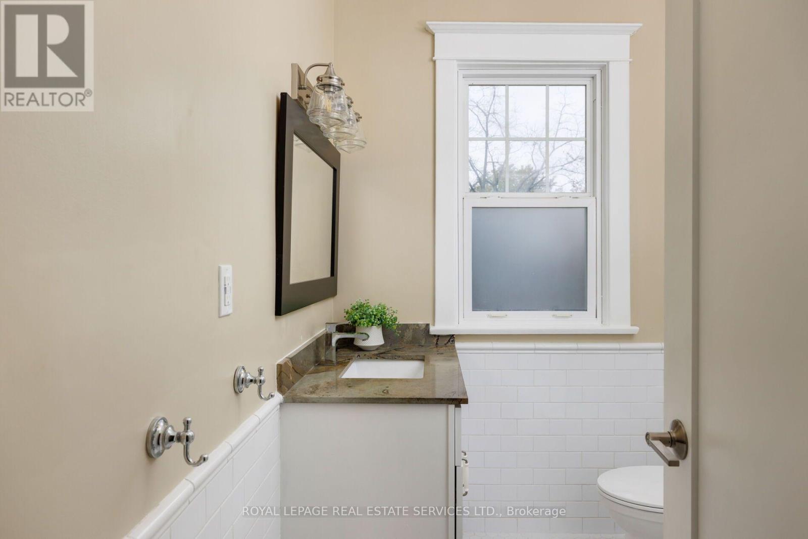 1099 Sixth Line, Oakville, Ontario  L6H 1W6 - Photo 15 - W14122380