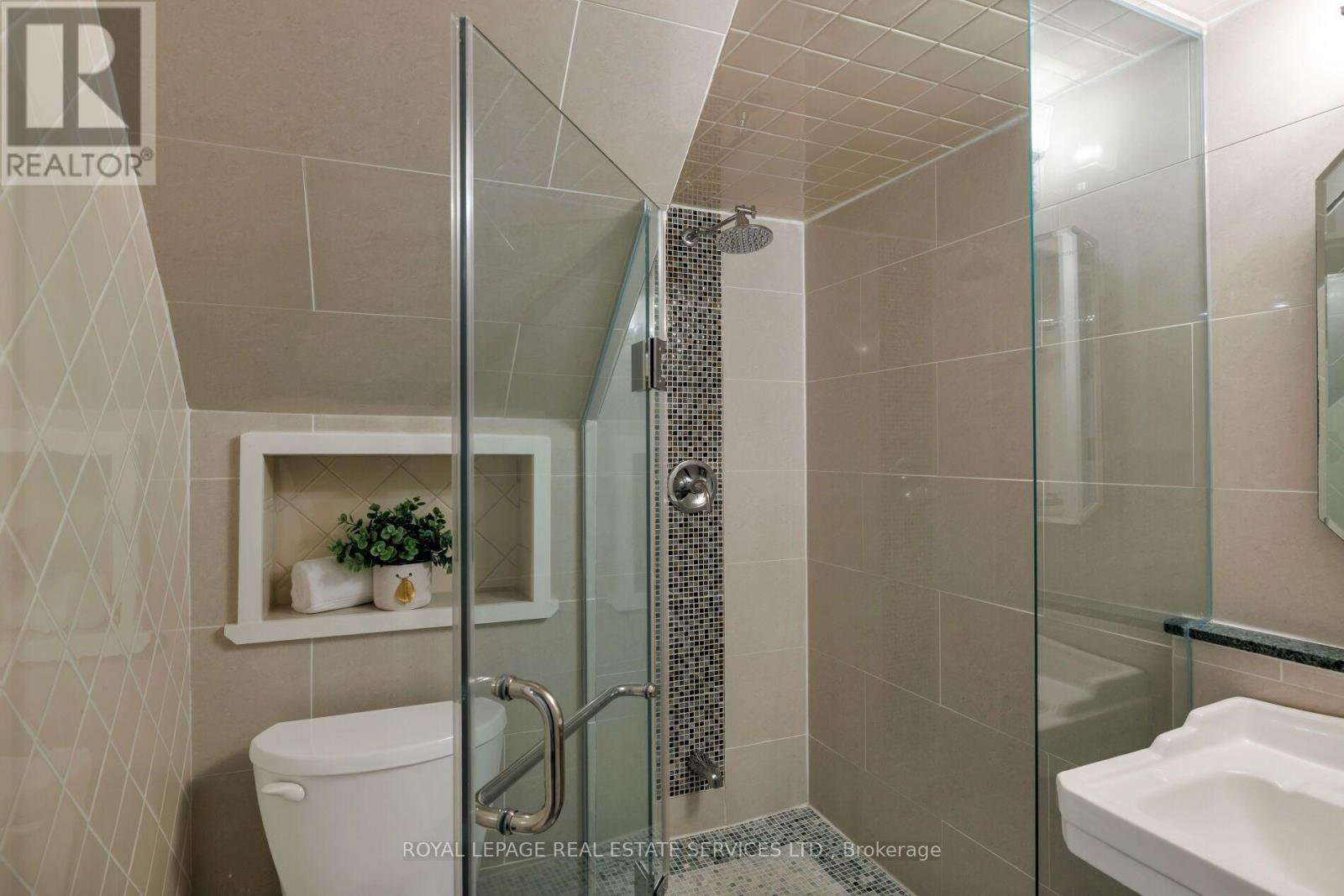 1099 Sixth Line, Oakville, Ontario  L6H 1W6 - Photo 24 - W14122380