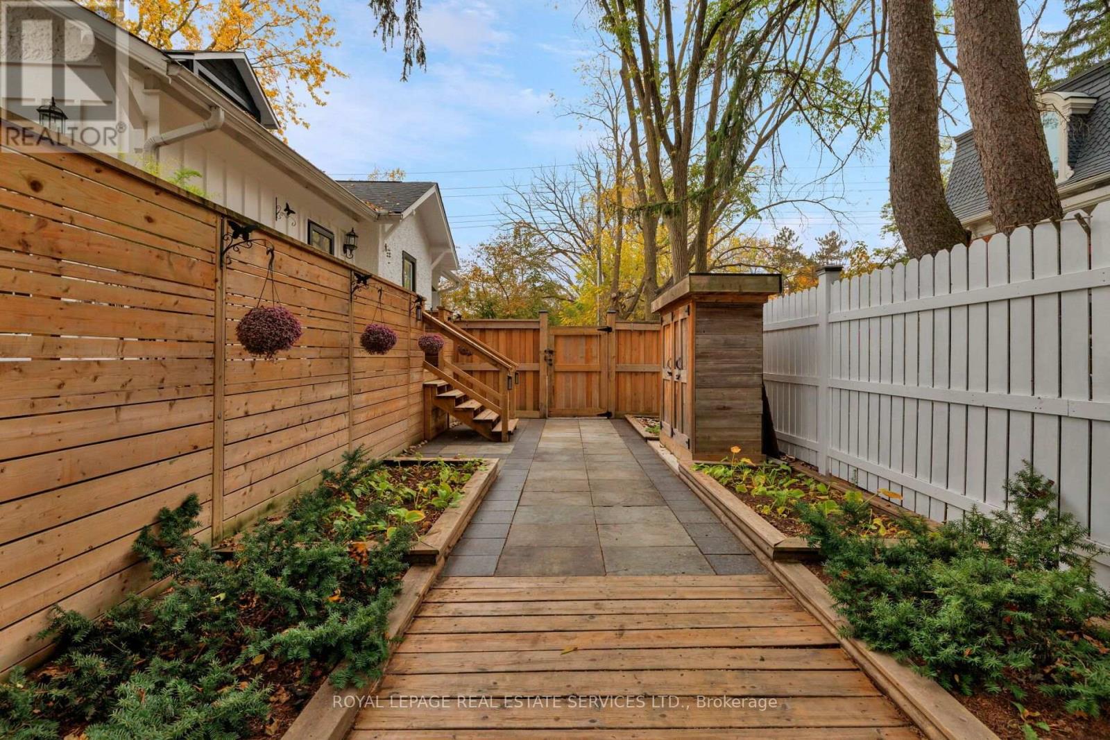 1099 Sixth Line, Oakville, Ontario  L6H 1W6 - Photo 32 - W14122380