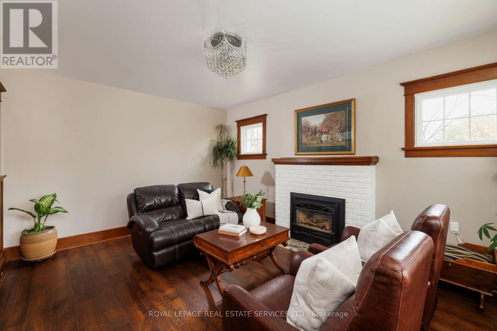 1099 Sixth Line, Oakville, Ontario  L6H 1W6 - Photo 5 - W14122380