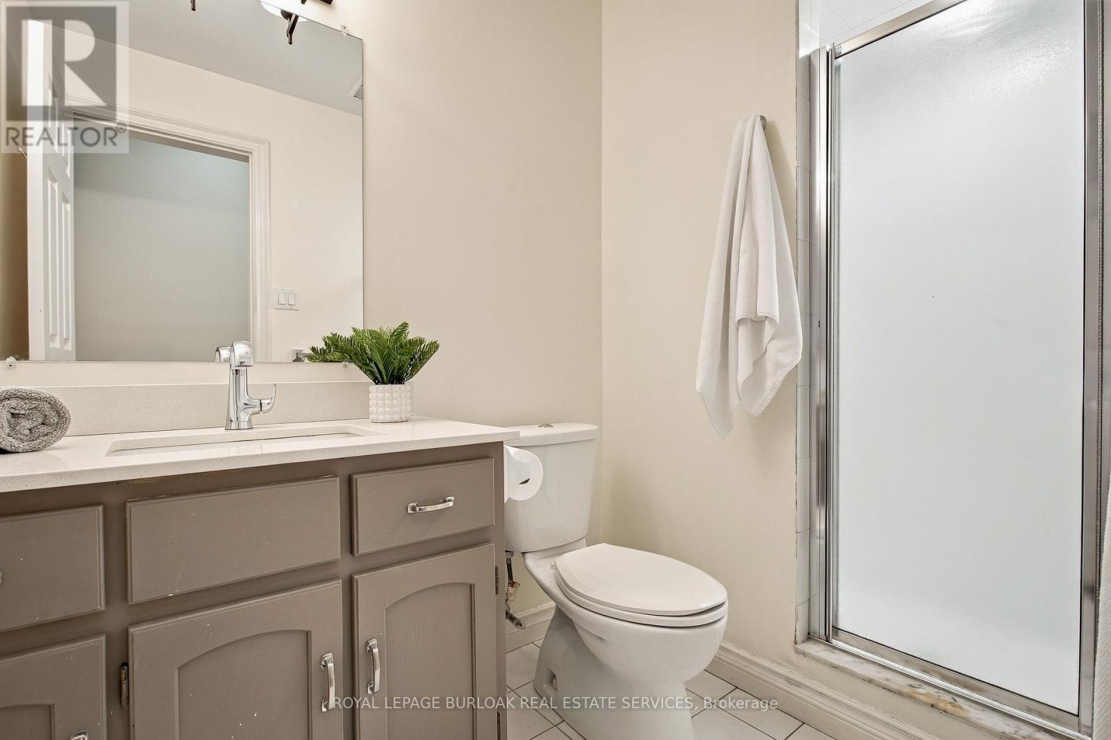 80 Fairwood Place W, Burlington, Ontario  L7T 4B6 - Photo 40 - W14122444