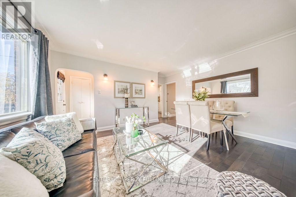12 Silvercrest Avenue, Toronto, Ontario  M8W 2S4 - Photo 10 - W14122448