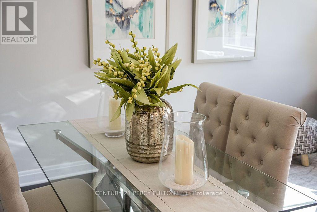 12 Silvercrest Avenue, Toronto, Ontario  M8W 2S4 - Photo 9 - W14122448