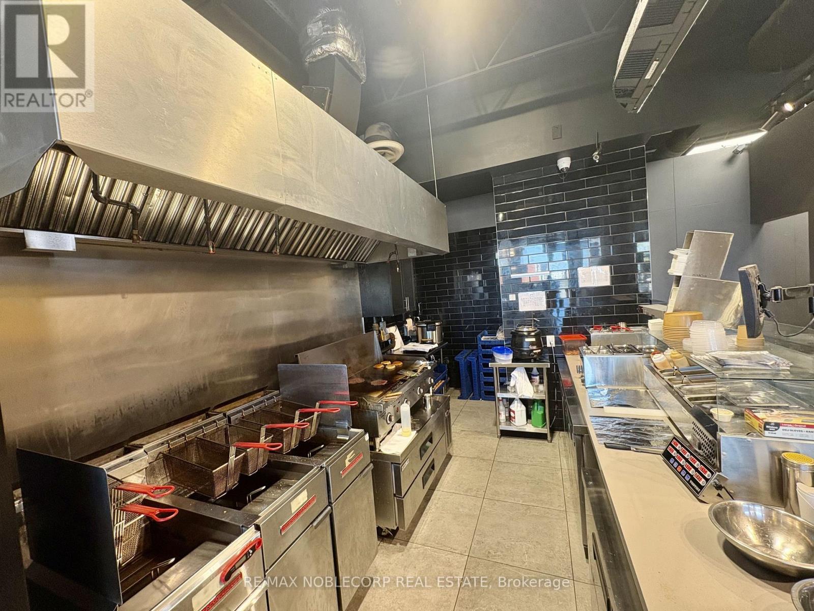 9 - 2460 Neyagawa Boulevard, Oakville, Ontario  L6H 7P4 - Photo 11 - W14122452