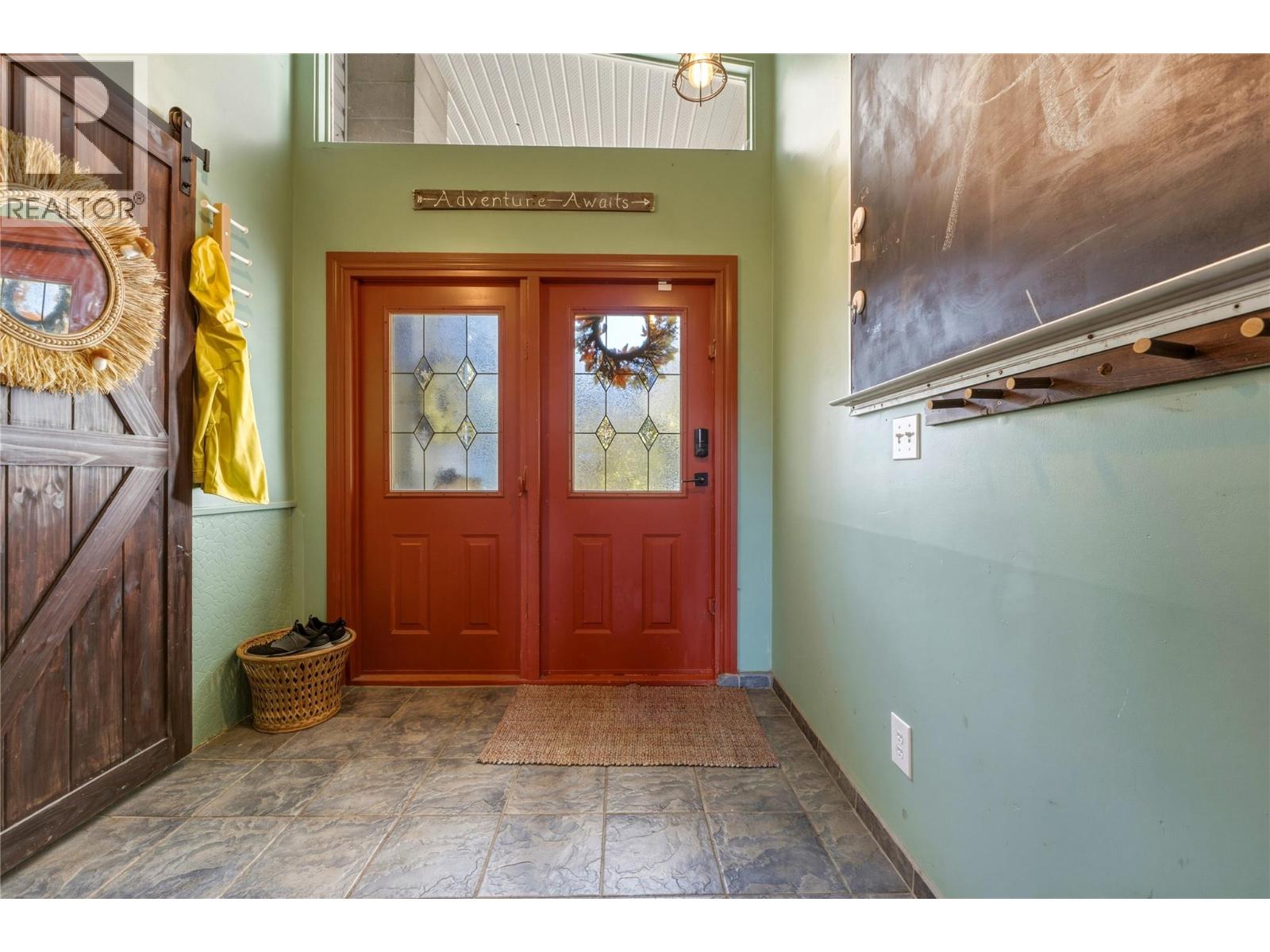 2140 Rosedale Avenue, Armstrong, British Columbia  V4Y 0A3 - Photo 3 - 10404581