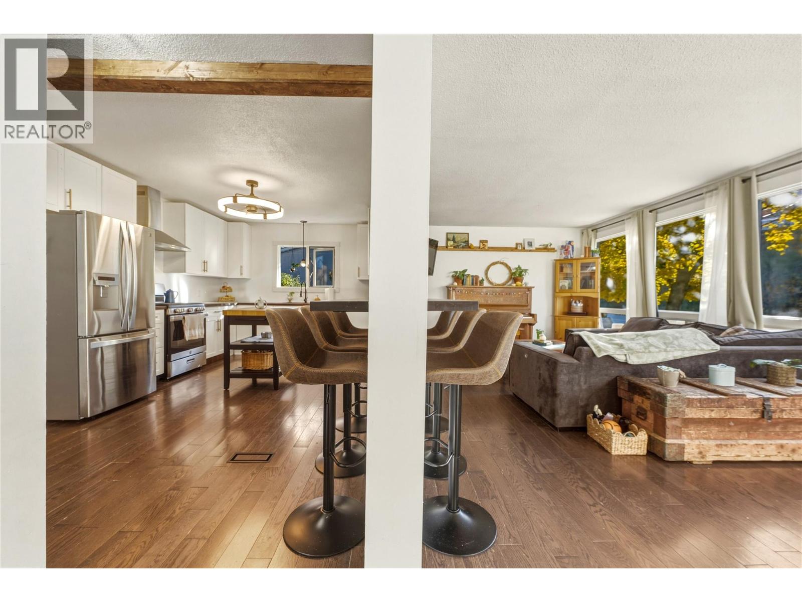 2140 Rosedale Avenue, Armstrong, British Columbia  V4Y 0A3 - Photo 5 - 10404581