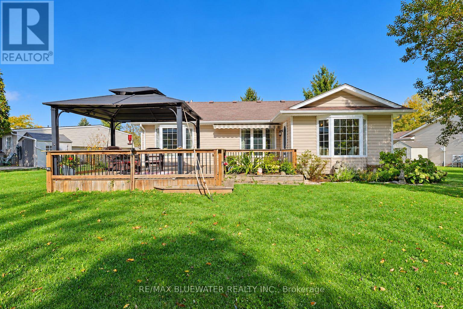 351 Shannon Boulevard, South Huron, Ontario  N0M 1T0 - Photo 2 - X14122528