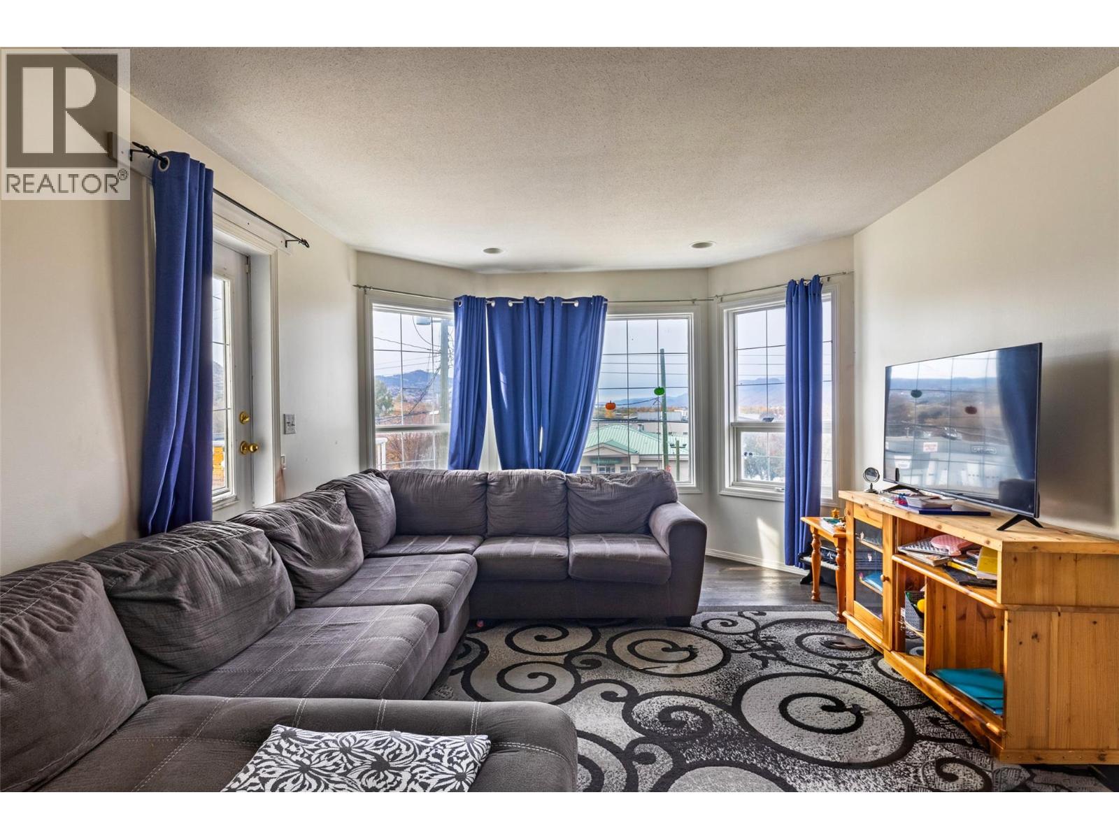 1659 Valleyview Drive, Kamloops, British Columbia  V2C 4B6 - Photo 5 - 10404194