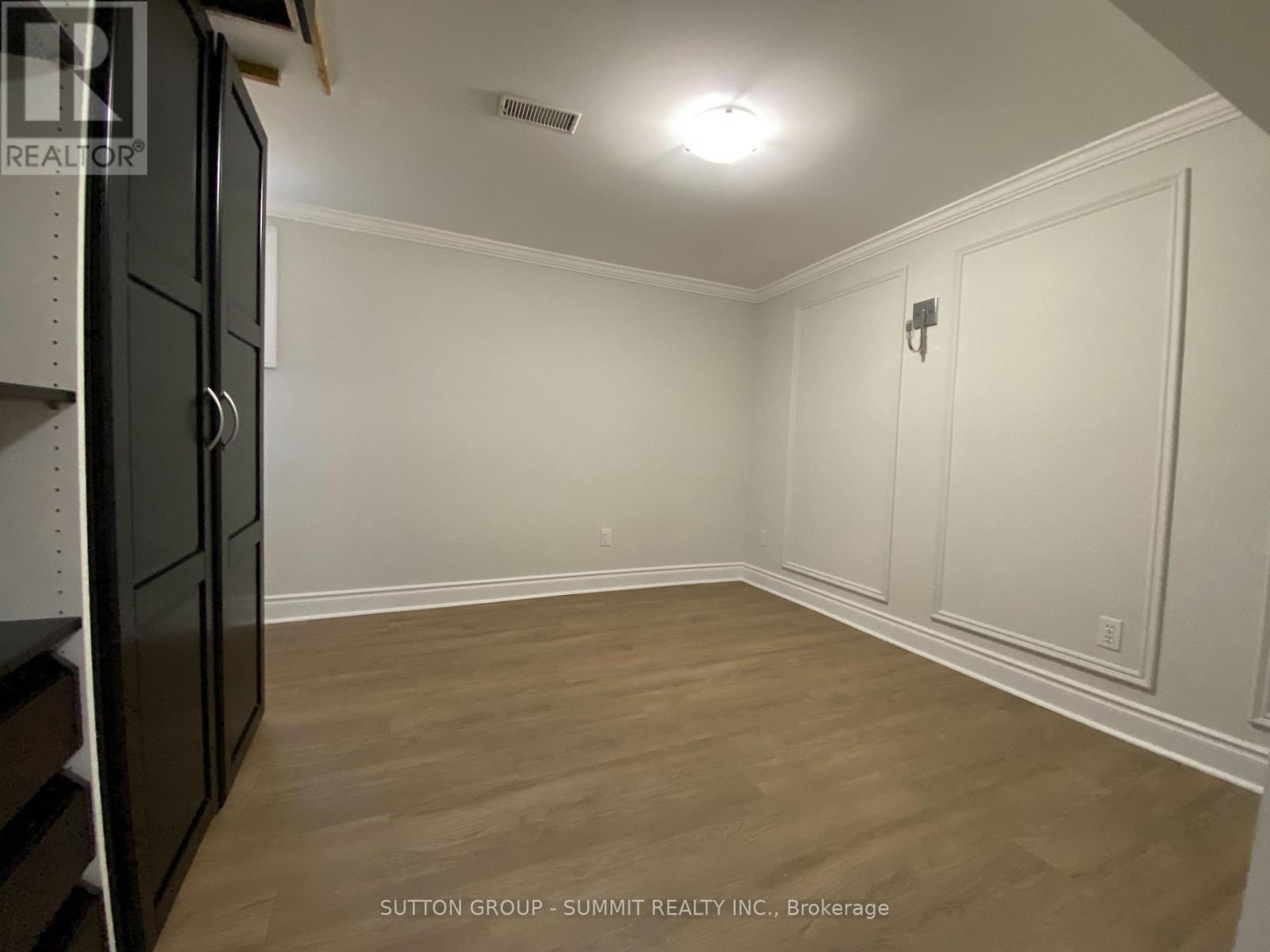 4176 Cawthra Road, Mississauga, Ontario  L4Z 1A1 - Photo 10 - W14122044